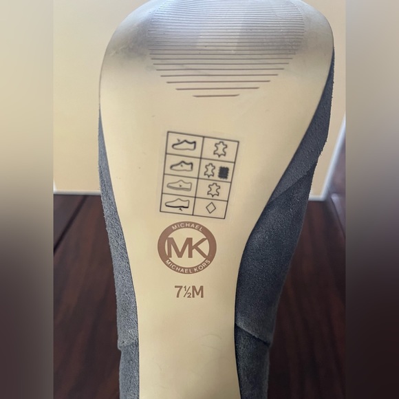 Michael Kors platform bootie - Picture 4 of 4